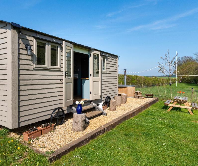 Old King William Shepherd Huts And Private Hot Tubs In North Norfolk Hunworth Εξωτερικό φωτογραφία
