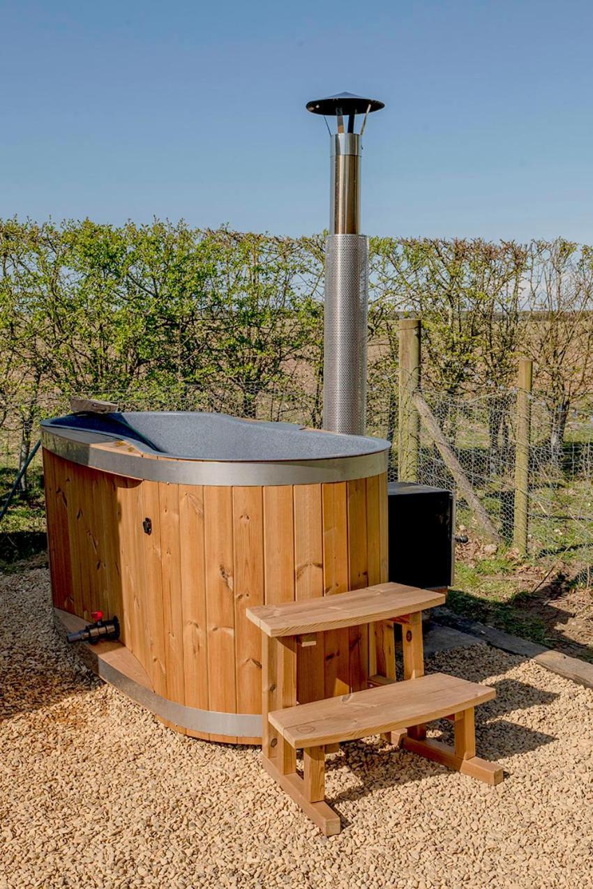 Old King William Shepherd Huts And Private Hot Tubs In North Norfolk Hunworth Εξωτερικό φωτογραφία