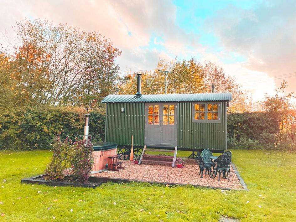 Old King William Shepherd Huts And Private Hot Tubs In North Norfolk Hunworth Εξωτερικό φωτογραφία